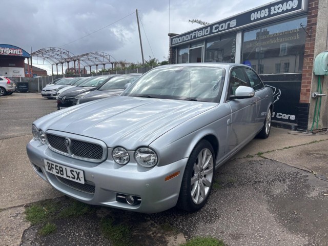 JAGUAR XJ 2.7 TD Executive (2008)
