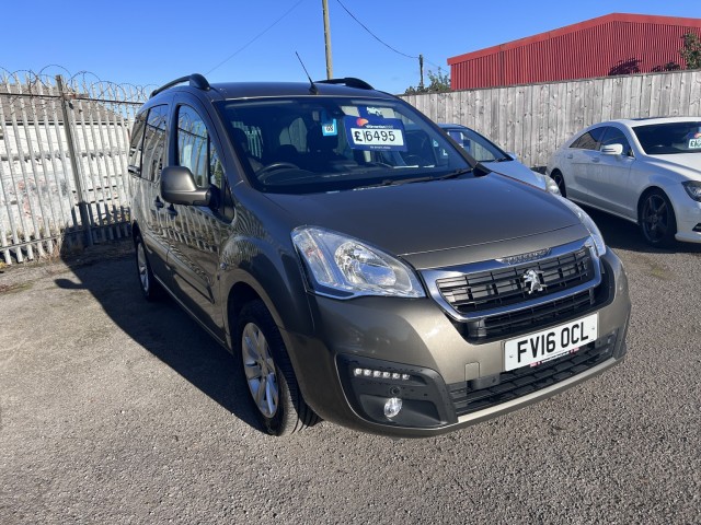 PEUGEOT PARTNER TEPEE 1.6 BlueHDi Allure