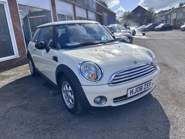 MINI HATCH 1.4 One Hatch