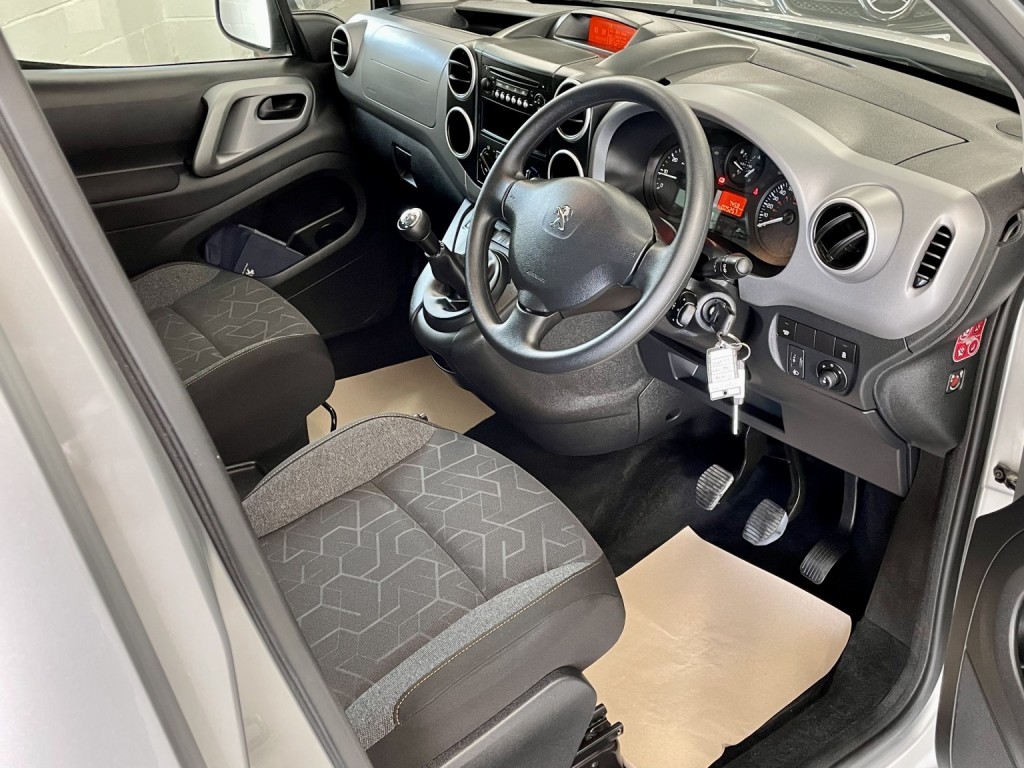 PEUGEOT PARTNER TEPEE