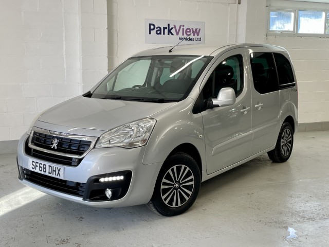 PEUGEOT PARTNER TEPEE 1.6 BlueHDi Allure WAV wheelchair accessible vehicle