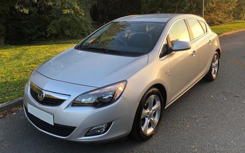 VAUXHALL ASTRA