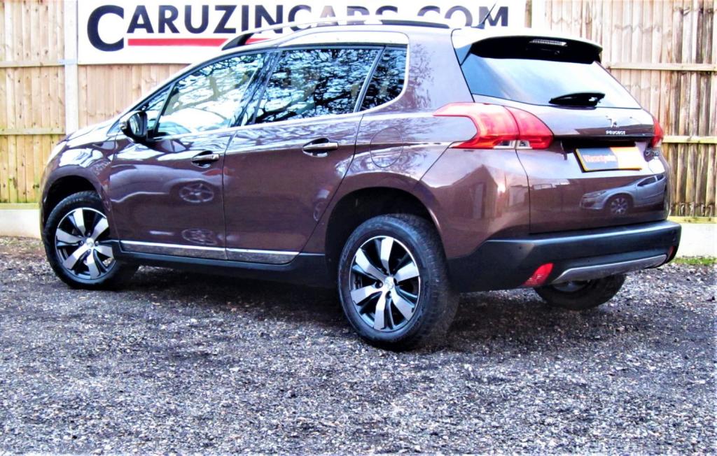 PEUGEOT 2008