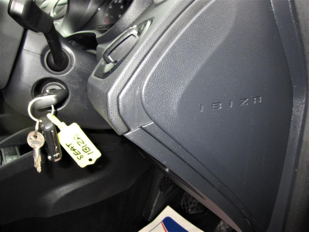 SEAT IBIZA