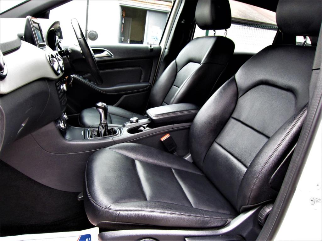 MERCEDES-BENZ B CLASS