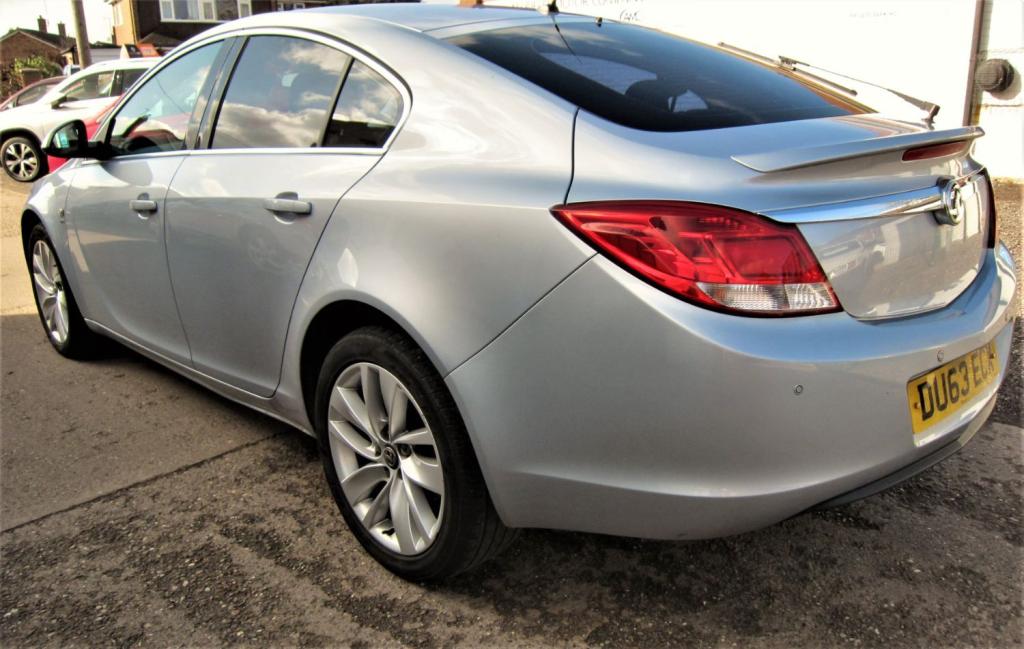 VAUXHALL INSIGNIA