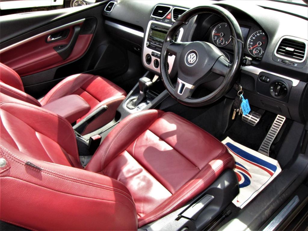 VOLKSWAGEN EOS