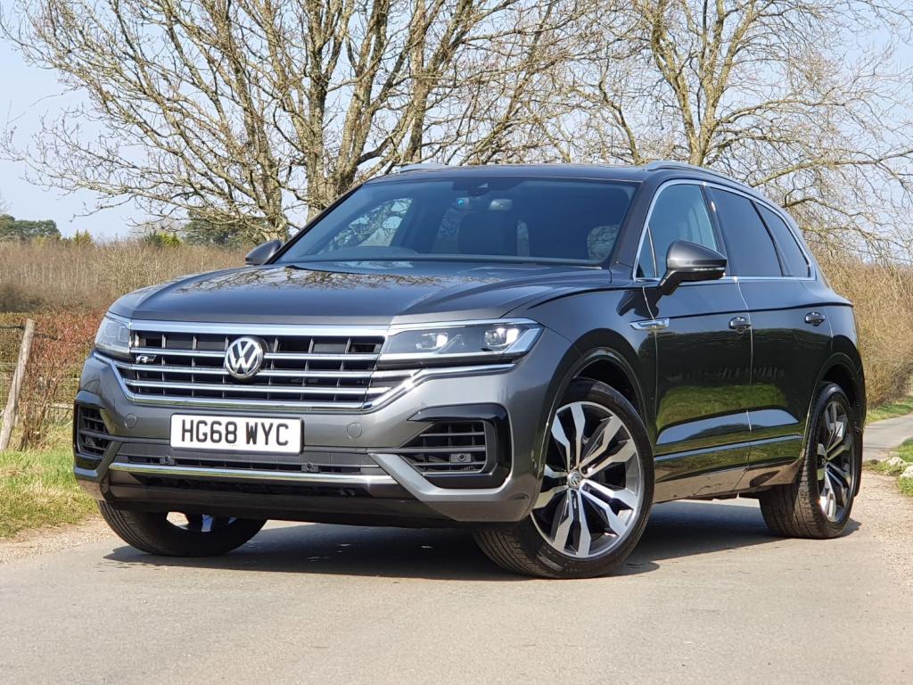 VOLKSWAGEN TOUAREG