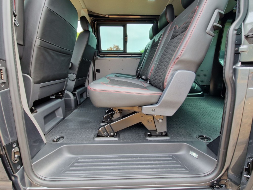 VOLKSWAGEN TRANSPORTER