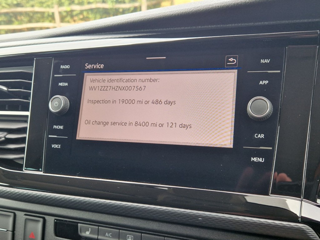 VOLKSWAGEN TRANSPORTER