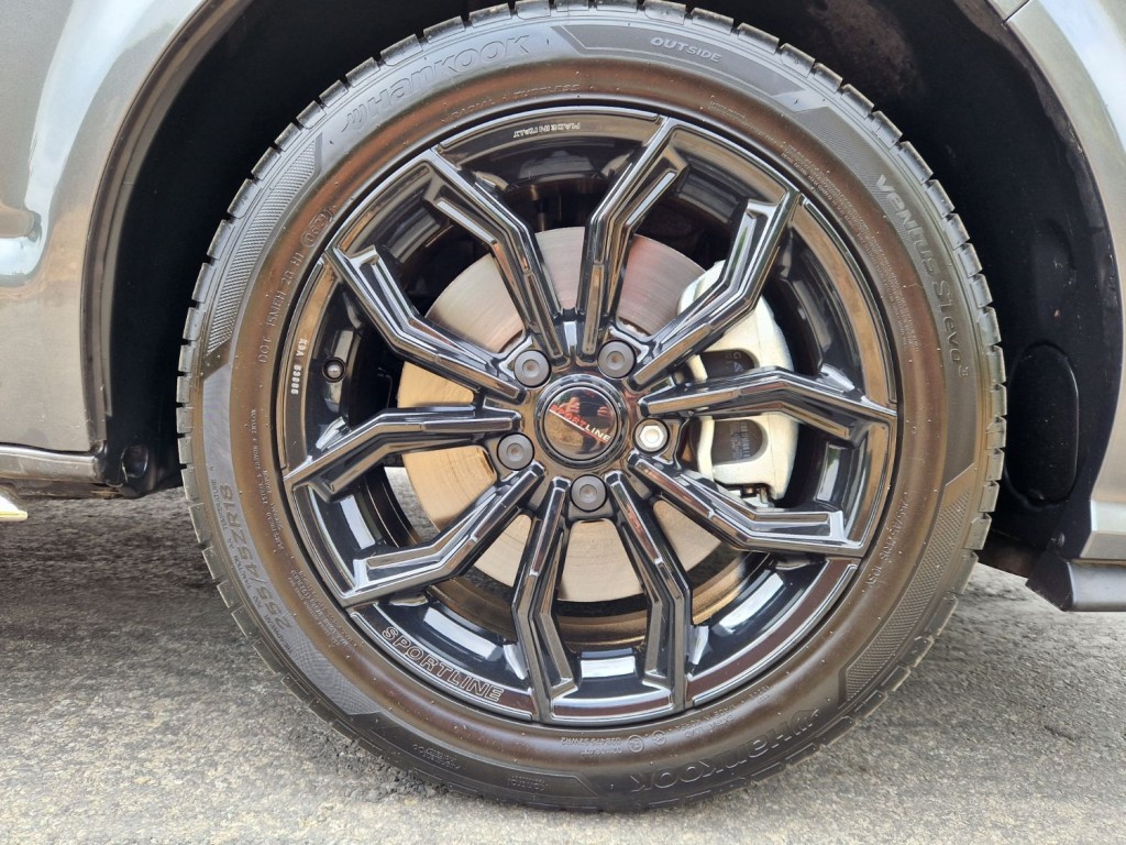 VOLKSWAGEN TRANSPORTER