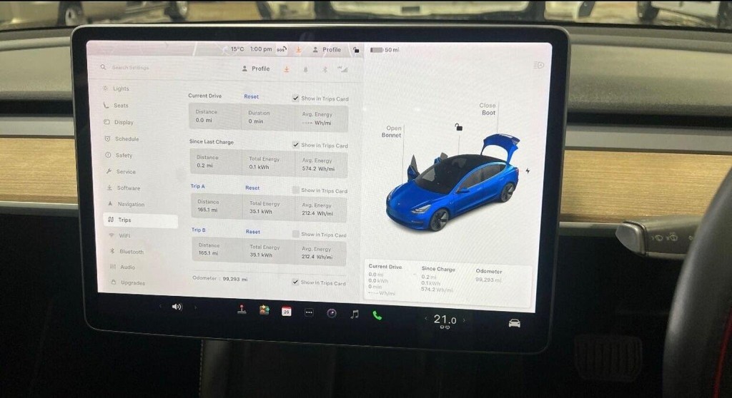 TESLA MODEL 3