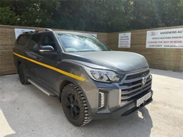 KGM MUSSO 2.2 D Saracen Plus