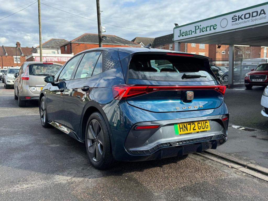 CUPRA BORN