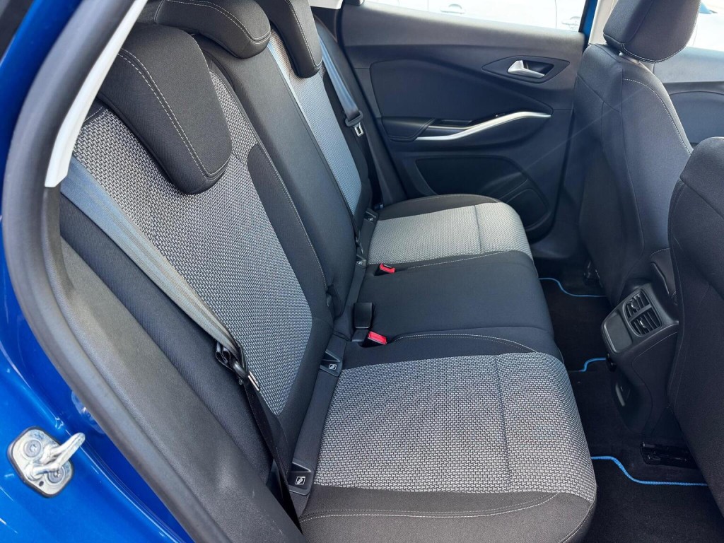 VAUXHALL GRANDLAND X