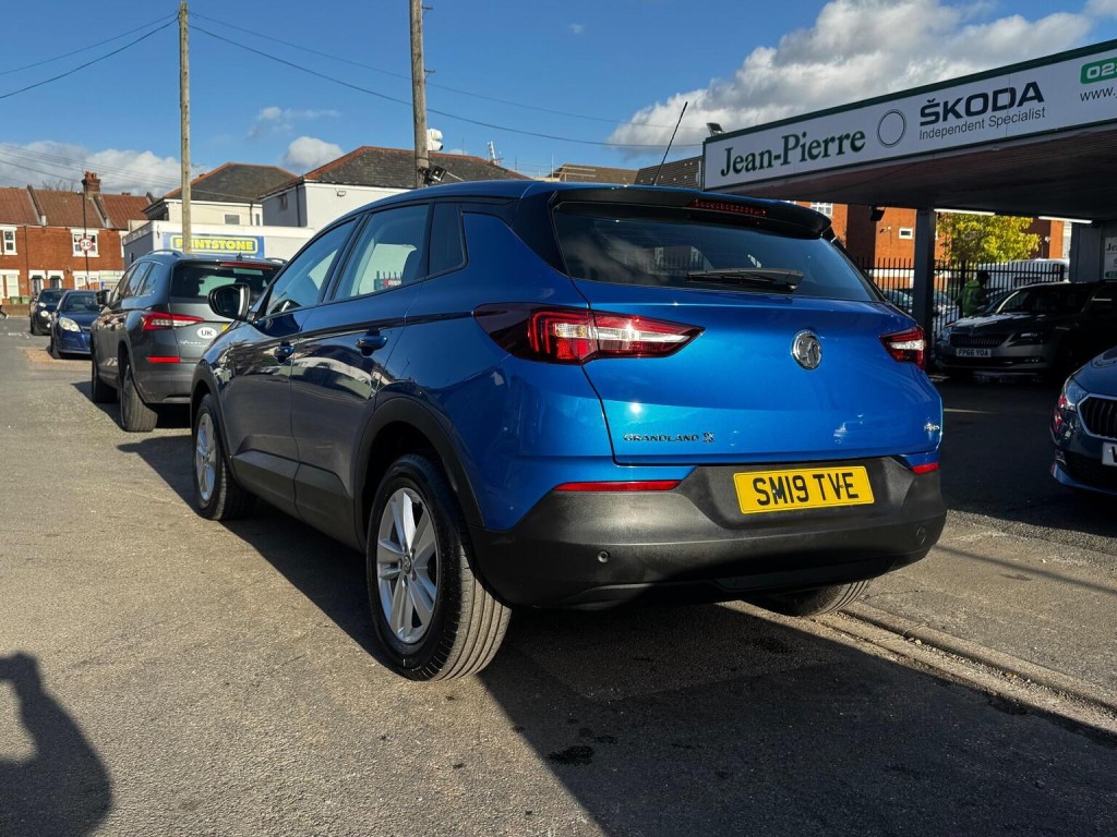 VAUXHALL GRANDLAND X