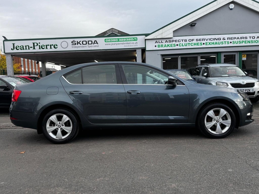 SKODA OCTAVIA