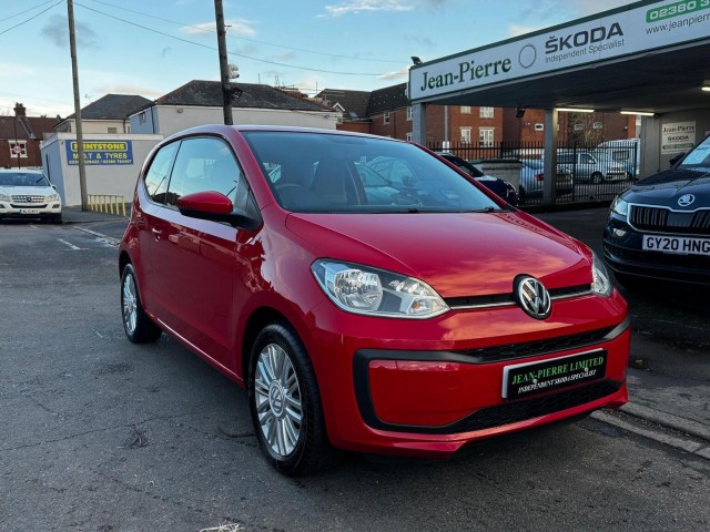 VOLKSWAGEN UP