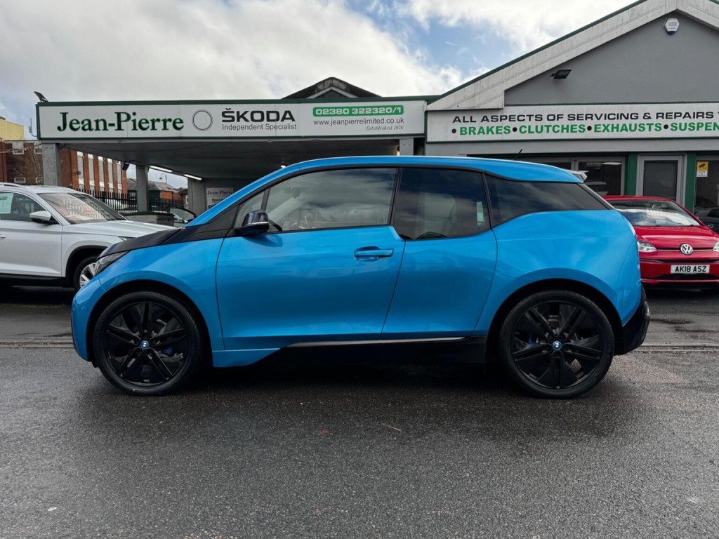 BMW I3