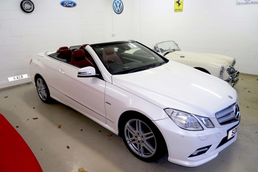 MERCEDES-BENZ E CLASS