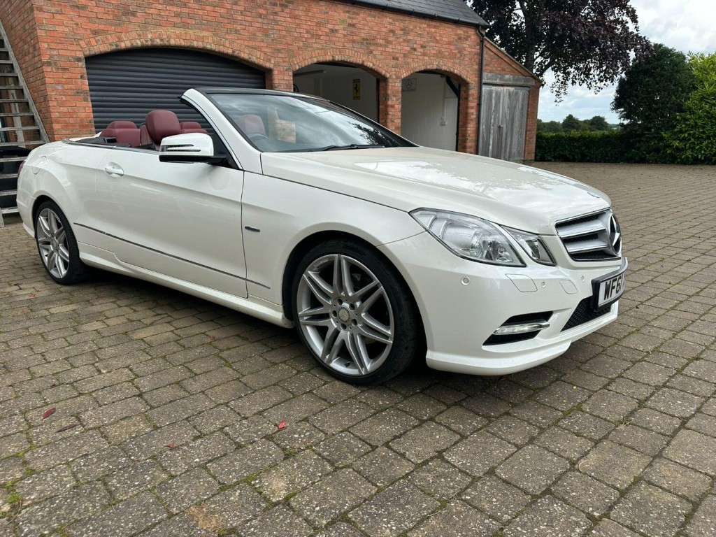 MERCEDES-BENZ E CLASS