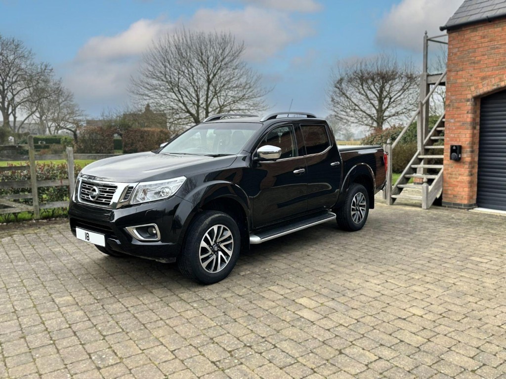 NISSAN NAVARA