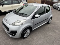 PEUGEOT 107