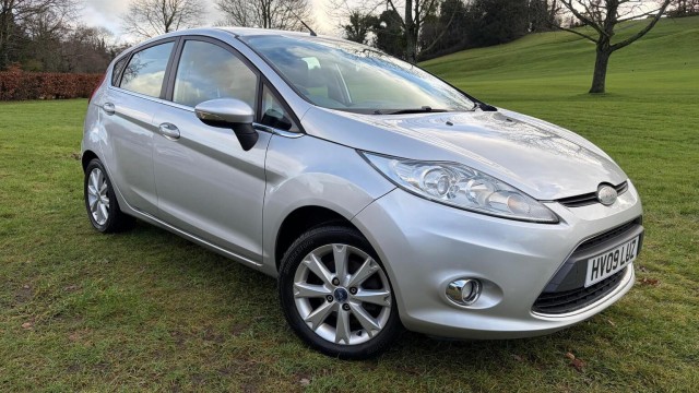 FORD FIESTA 1.25 Zetec 5dr