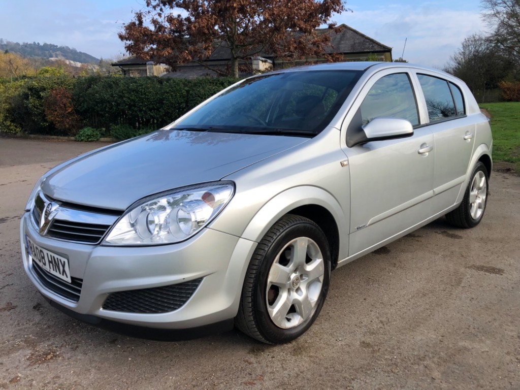 VAUXHALL ASTRA
