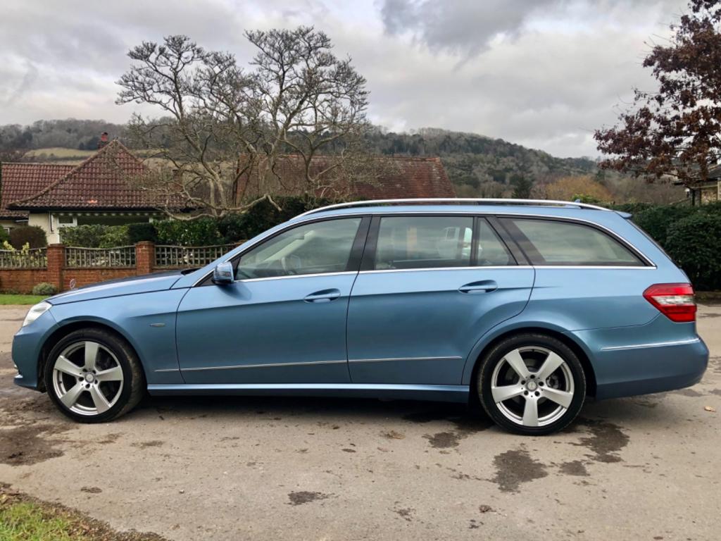 MERCEDES-BENZ E CLASS