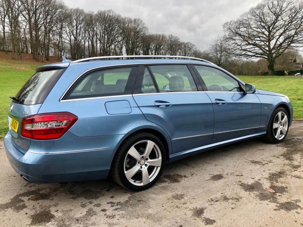 MERCEDES-BENZ E CLASS