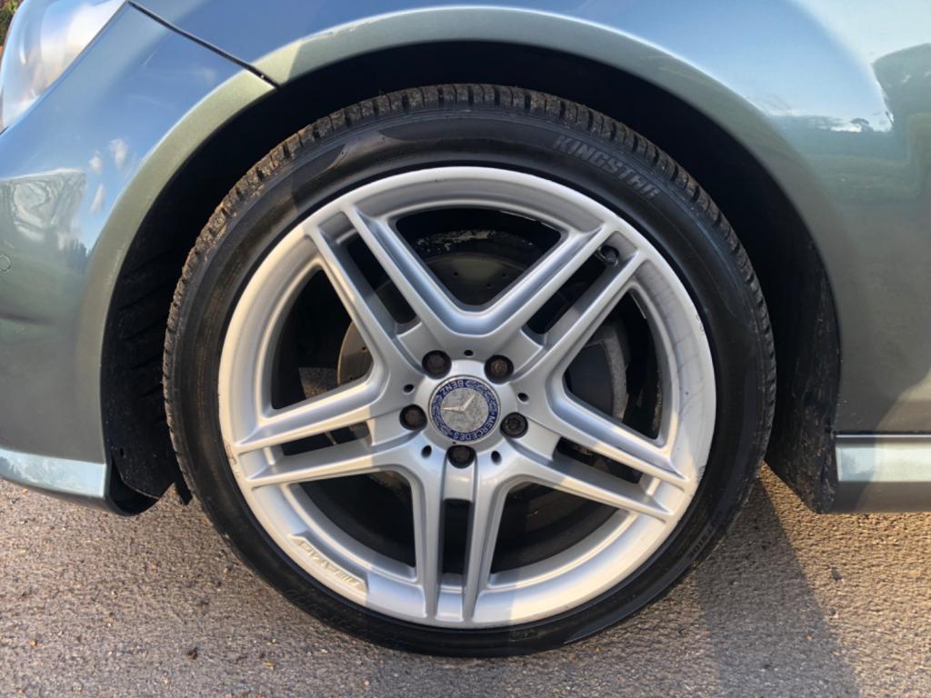 MERCEDES-BENZ C CLASS