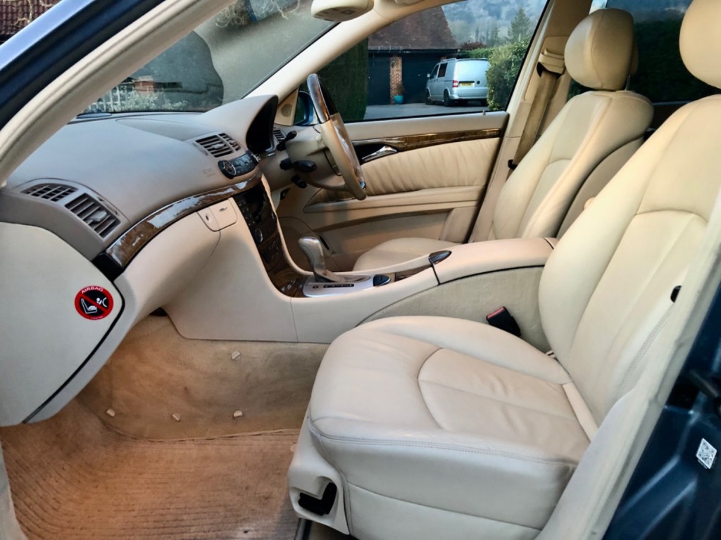 MERCEDES-BENZ E CLASS