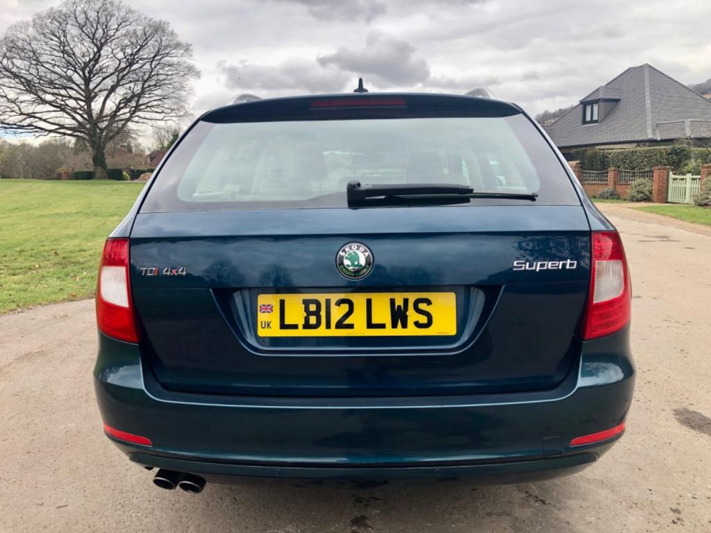 SKODA SUPERB
