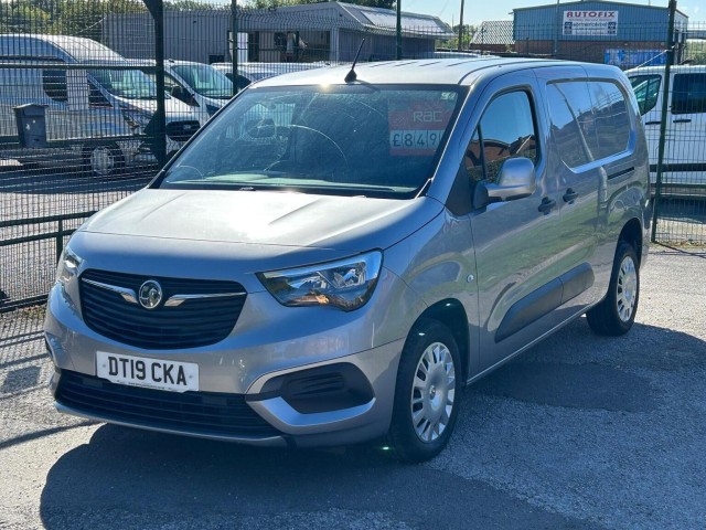VAUXHALL COMBO 1.6 Turbo D 2300 Sportive L2 H1 Euro 6 (s/s) 4dr