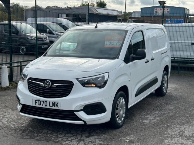 VAUXHALL COMBO 1.5 Turbo D 2300 Sportive L2 H1 Euro 6 (s/s) 4dr