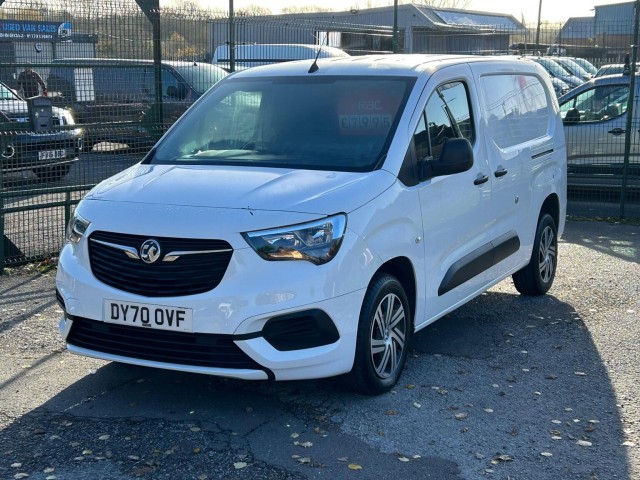 VAUXHALL COMBO 1.5 Turbo D 2300 Sportive L2 H1 Euro 6 (s/s) 4dr