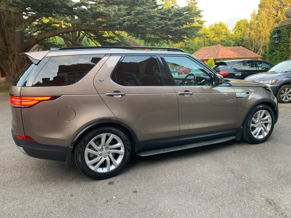 View LAND ROVER DISCOVERY Sd4 240 Auto Start-Stop HSE