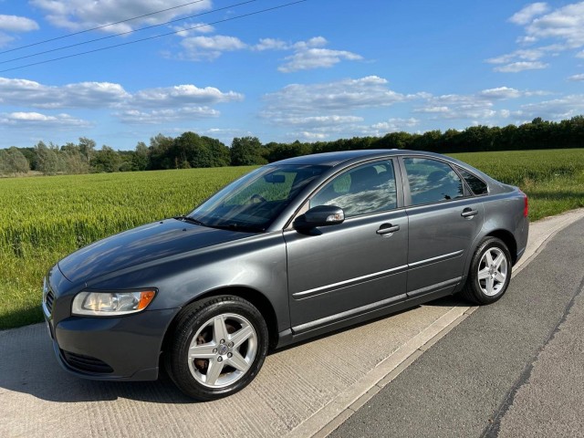VOLVO S40 1.6 S Euro 4 4dr