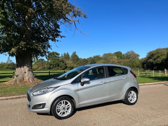 FORD FIESTA 1.0T EcoBoost Zetec Powershift Euro 6 5dr