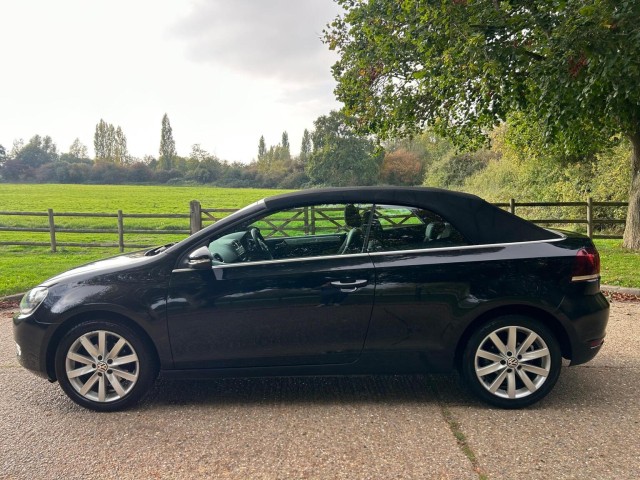 VOLKSWAGEN GOLF 1.6 TDI BlueMotion Tech SE Cabriolet Euro 5 (s/s) 2dr