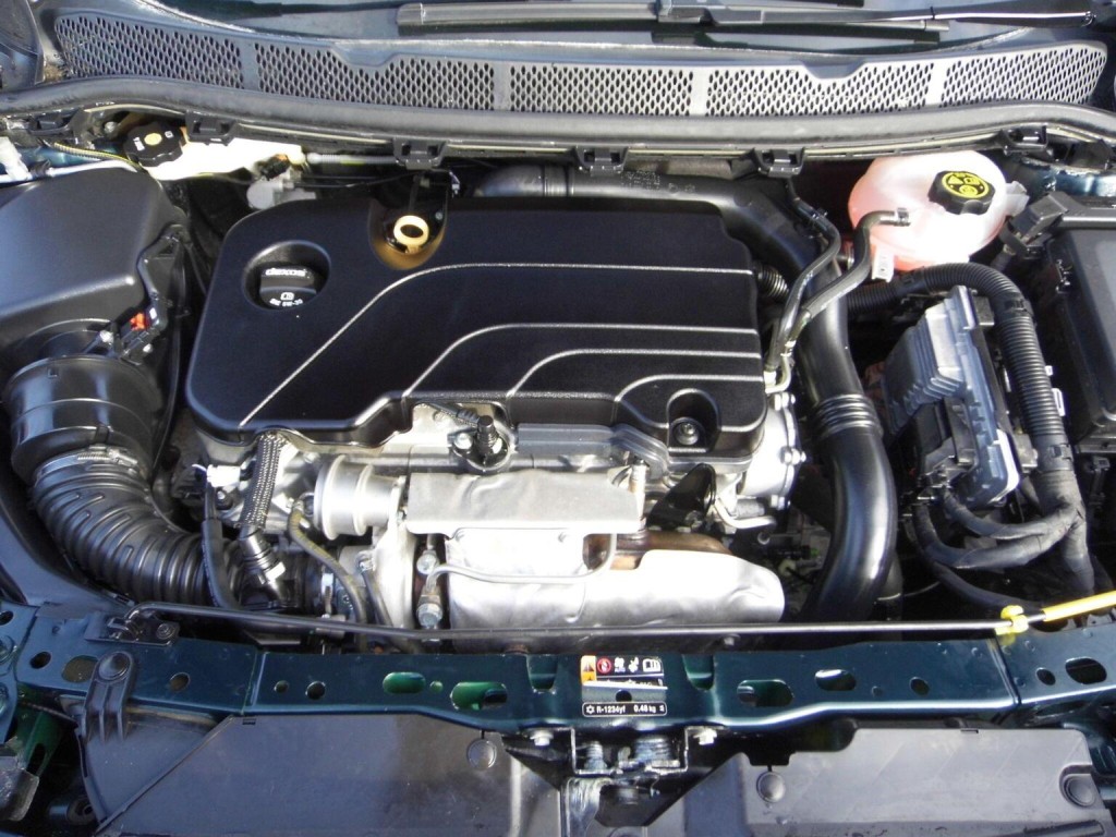 VAUXHALL ASTRA 1.4i Turbo Design Euro 6 5dr 2016