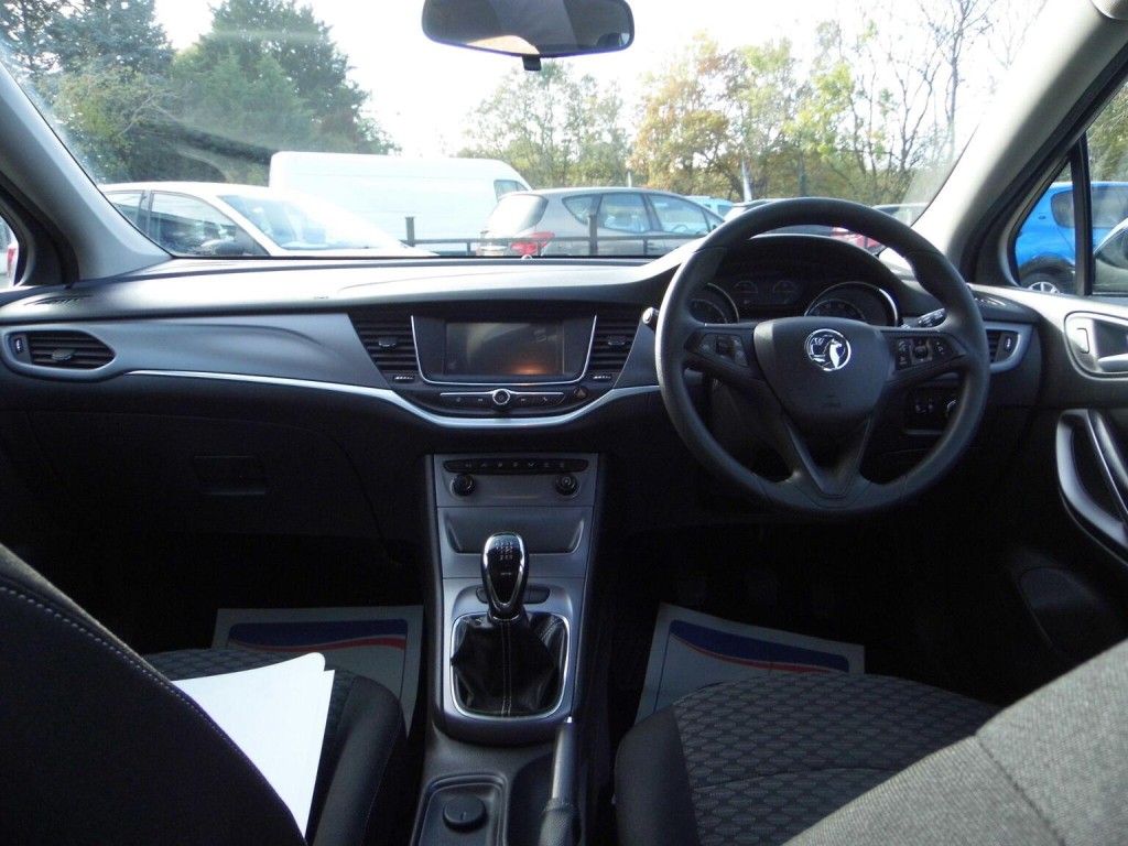 VAUXHALL ASTRA 1.4i Turbo Design Euro 6 5dr 2016
