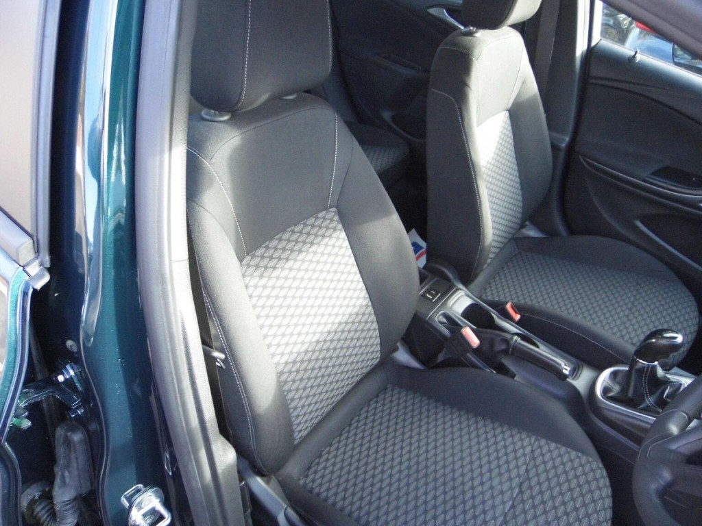 VAUXHALL ASTRA 1.4i Turbo Design Euro 6 5dr 2016