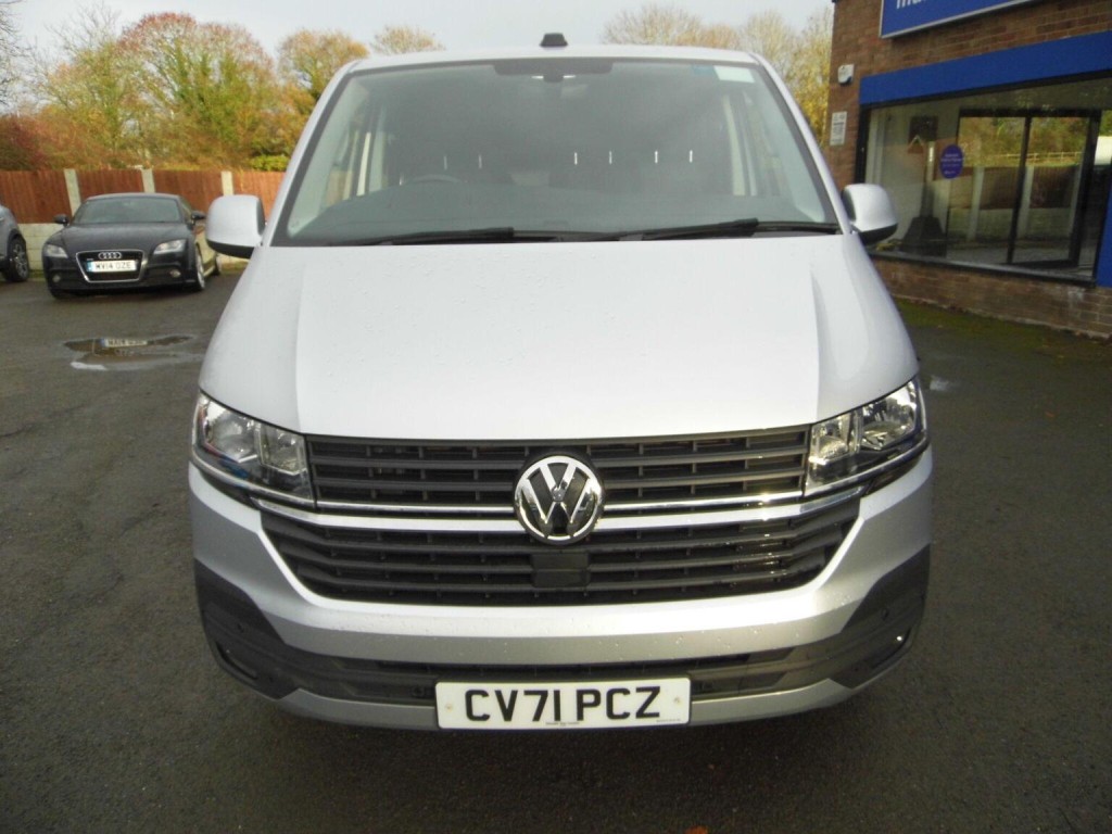 View VOLKSWAGEN TRANSPORTER 2.0 TDI T28 Highline FWD SWB Euro 6 (s/s) 5dr