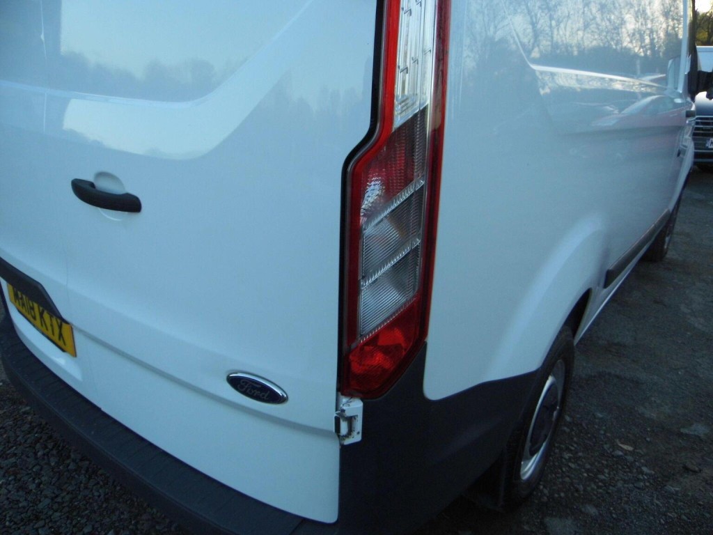 FORD TRANSIT CUSTOM 2.0 TDCi 290 L1 H1 5dr 2018