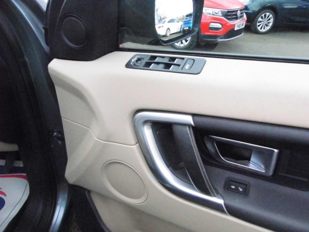 LAND ROVER DISCOVERY SPORT 2.0 TD4 HSE Auto 4WD Euro 6 (s/s) 5dr 2015