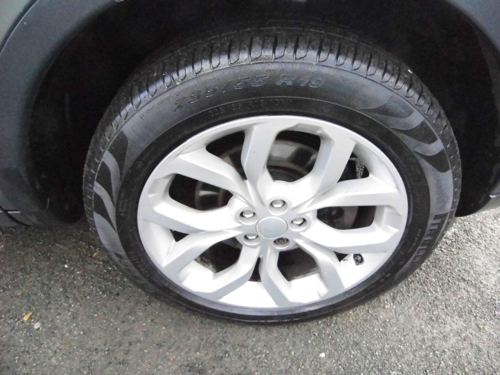 LAND ROVER DISCOVERY SPORT 2.0 TD4 HSE Auto 4WD Euro 6 (s/s) 5dr 2015