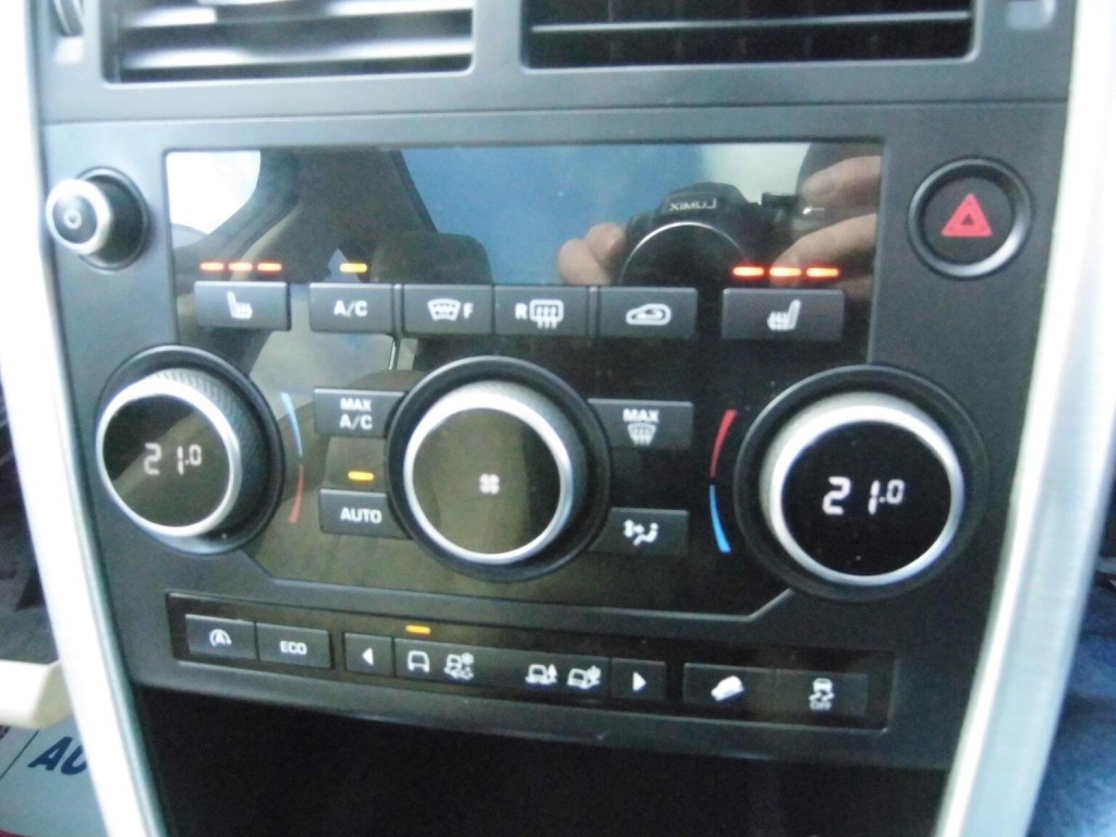 LAND ROVER DISCOVERY SPORT 2.0 TD4 HSE Auto 4WD Euro 6 (s/s) 5dr 2015