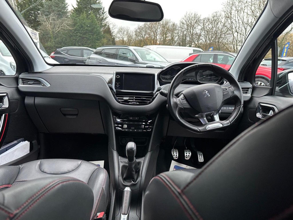 PEUGEOT 208 1.2 PureTech GT Line Euro 6 (s/s) 5dr 2015